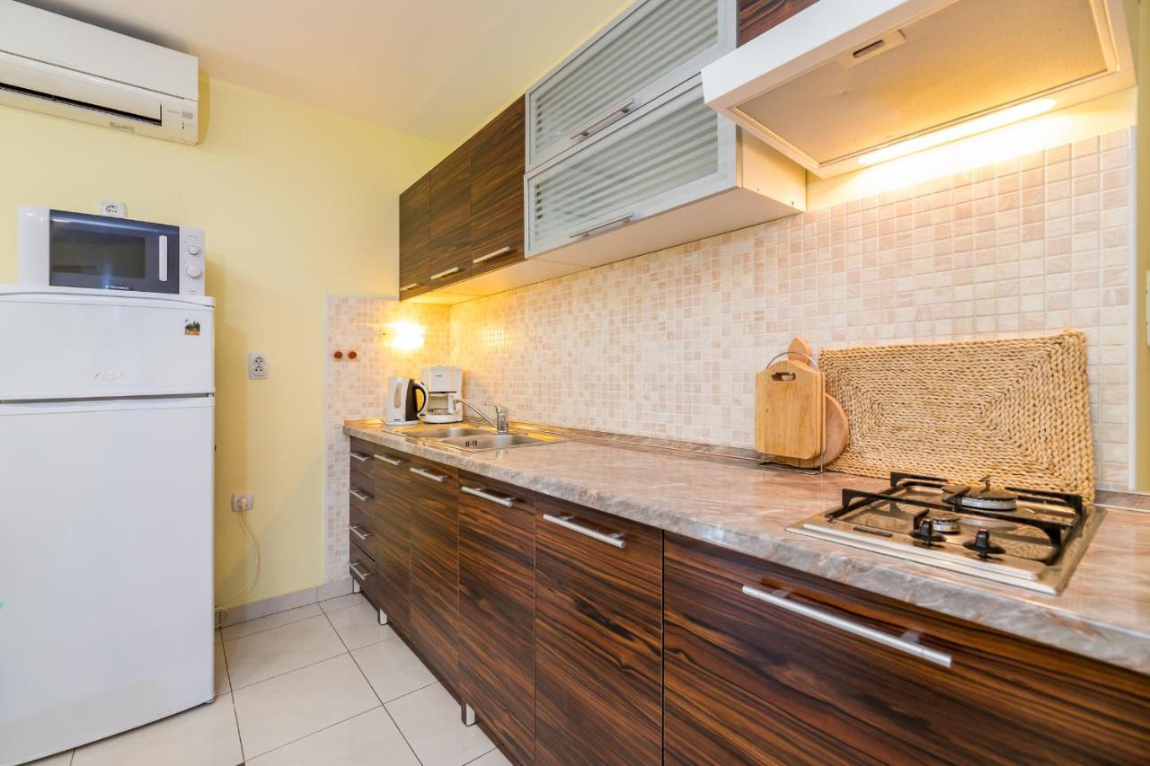 Apartments Ljubica Garden Baška Eksteriør billede